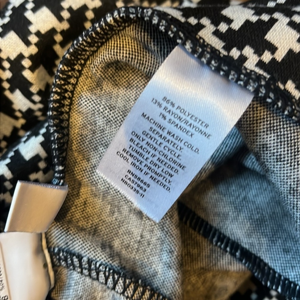 Houndstooth size small pencil skirt - Picture 5 of 5